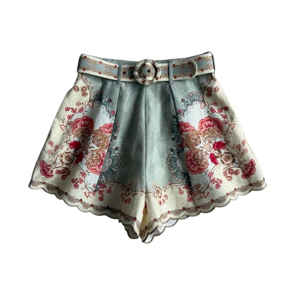 Daylight Tuck Linen Shorts